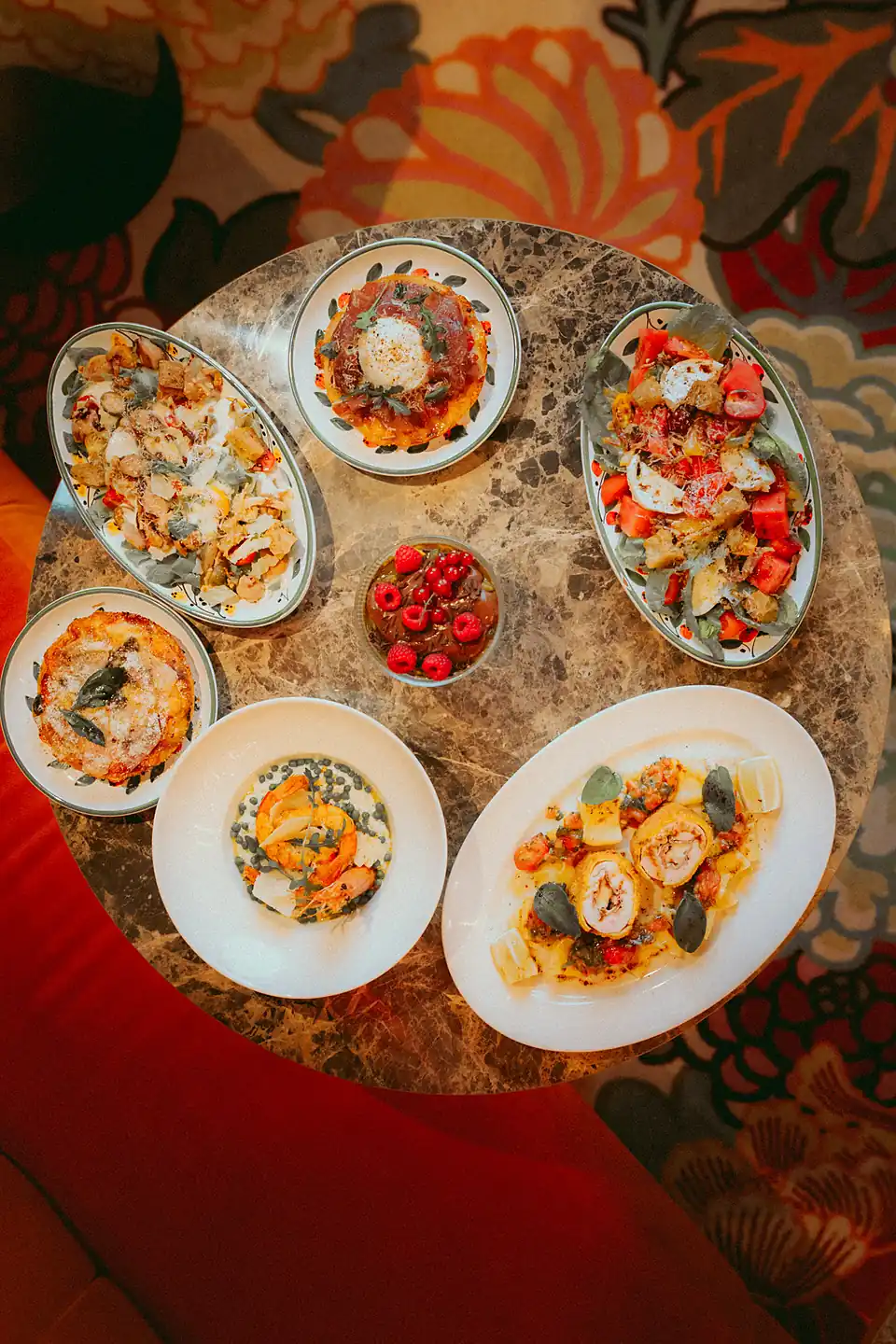 Un festin de plats italiens à partager